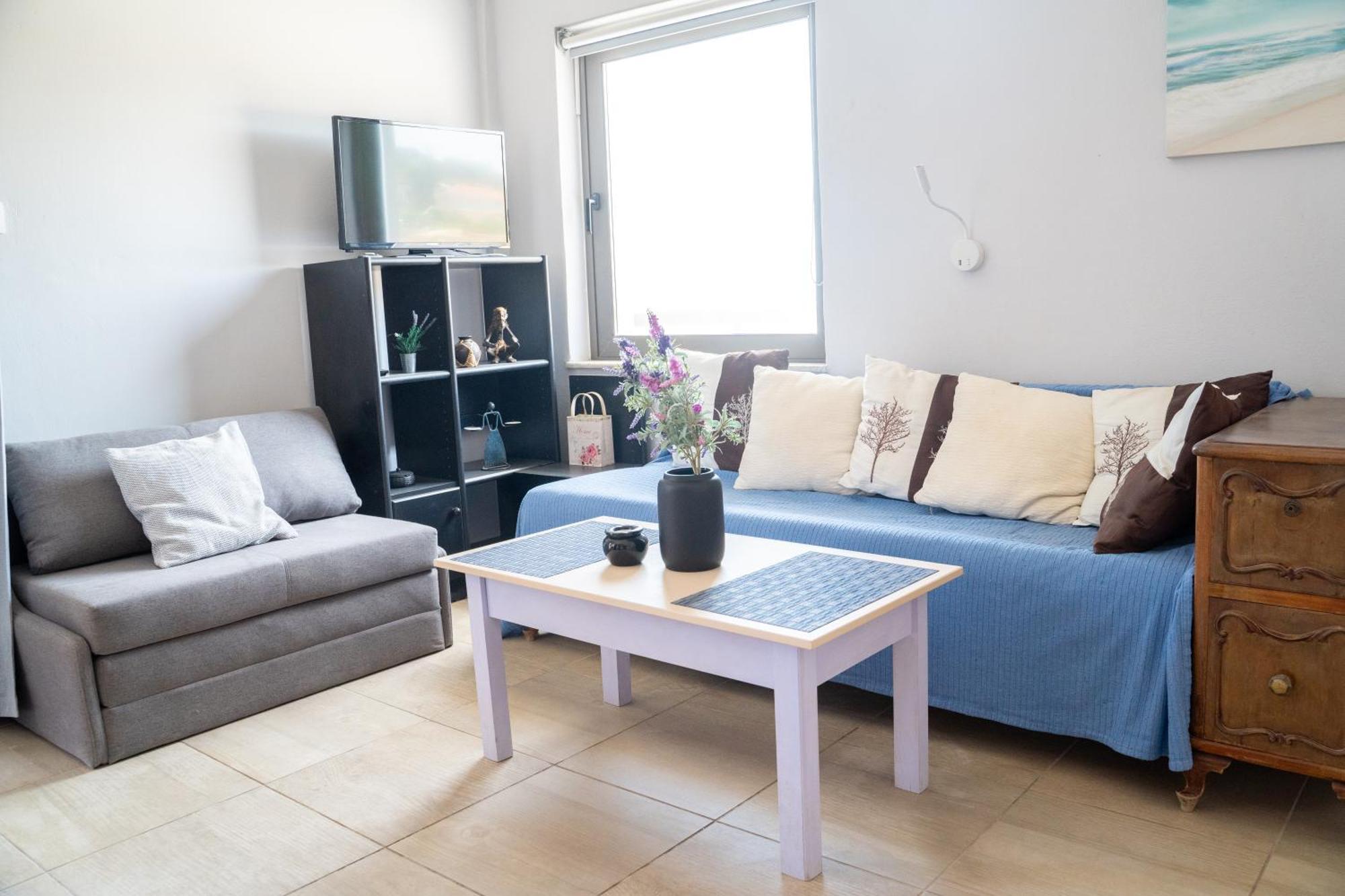 Nefeli Rooms Agia Marina Extérieur photo