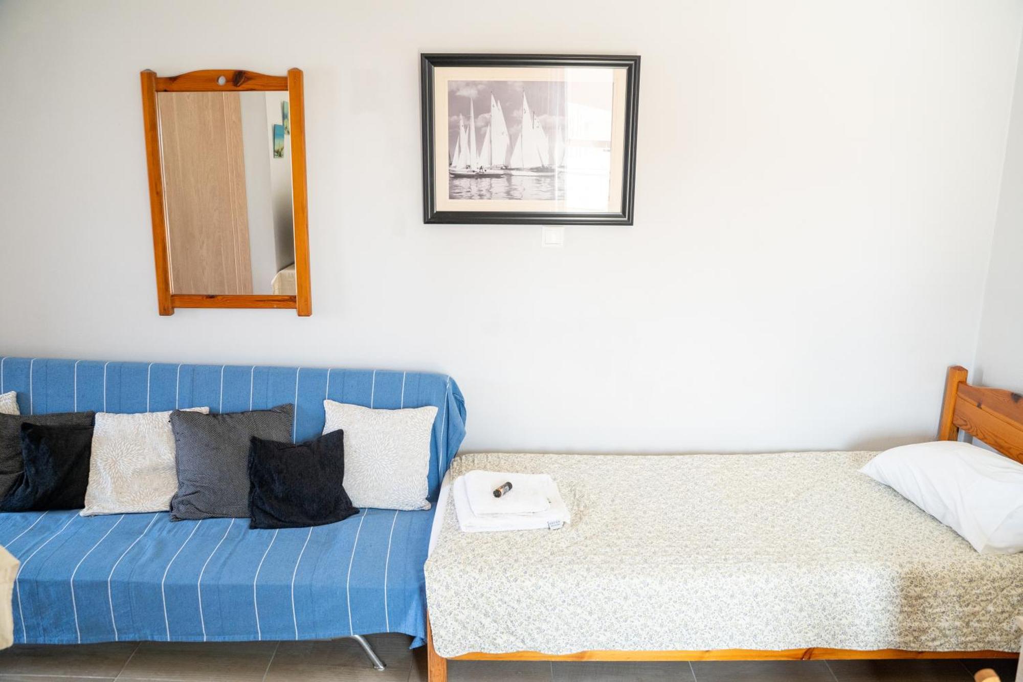 Nefeli Rooms Agia Marina Extérieur photo